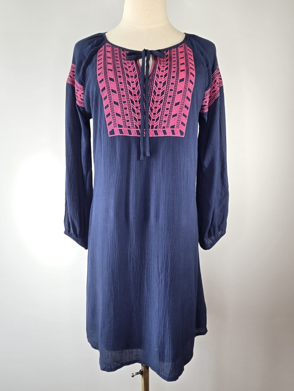 Solitaire Navy & Pink Embroidered Boho Shift Dress Size S